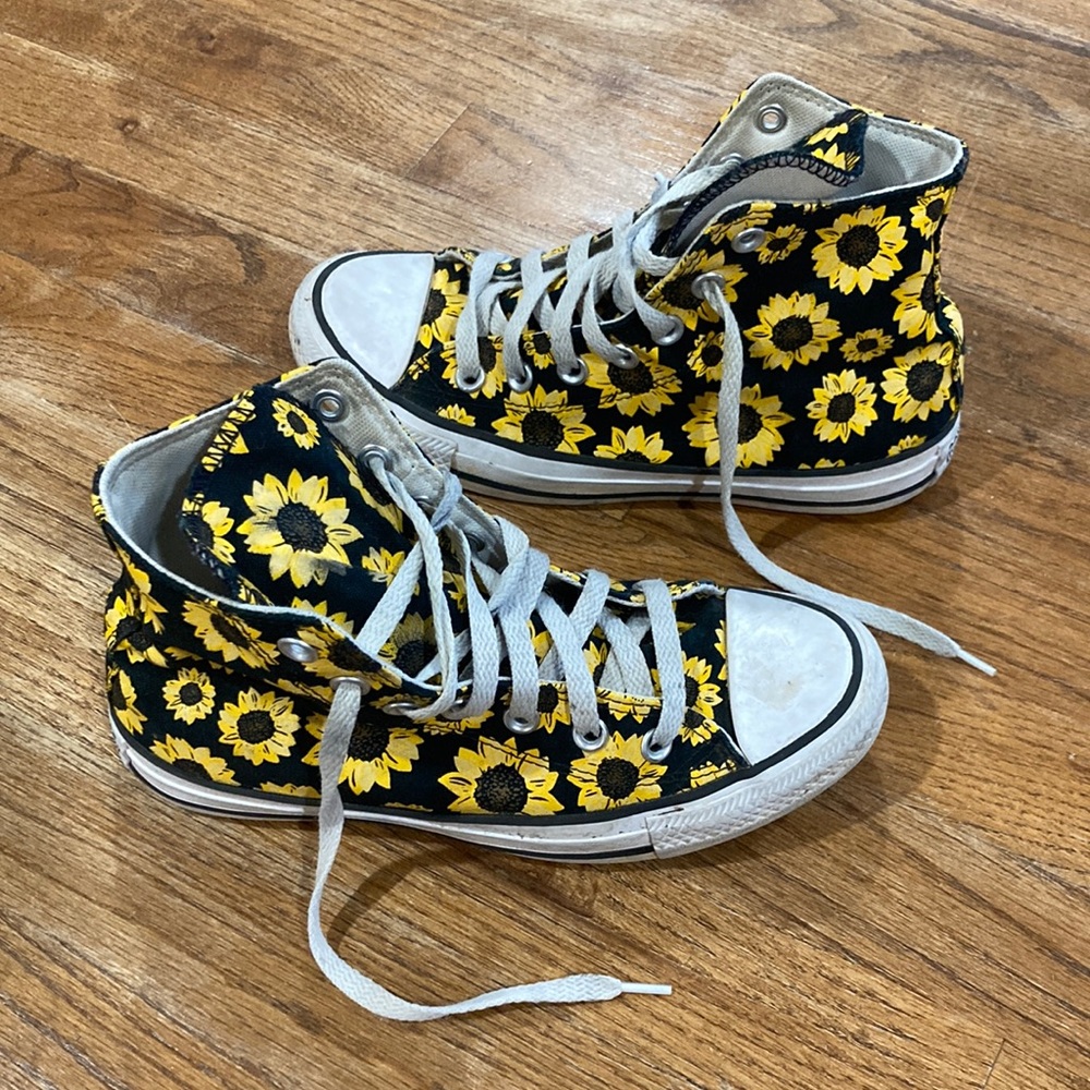 Converse Women 6 Sunflower All Star Hi Top Shoes 172459F 6 Mens 4 Chuck Taylor